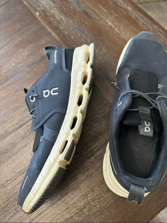 On Running Kids Navy and White Lightweight Sneakers - Picture 2 of 8